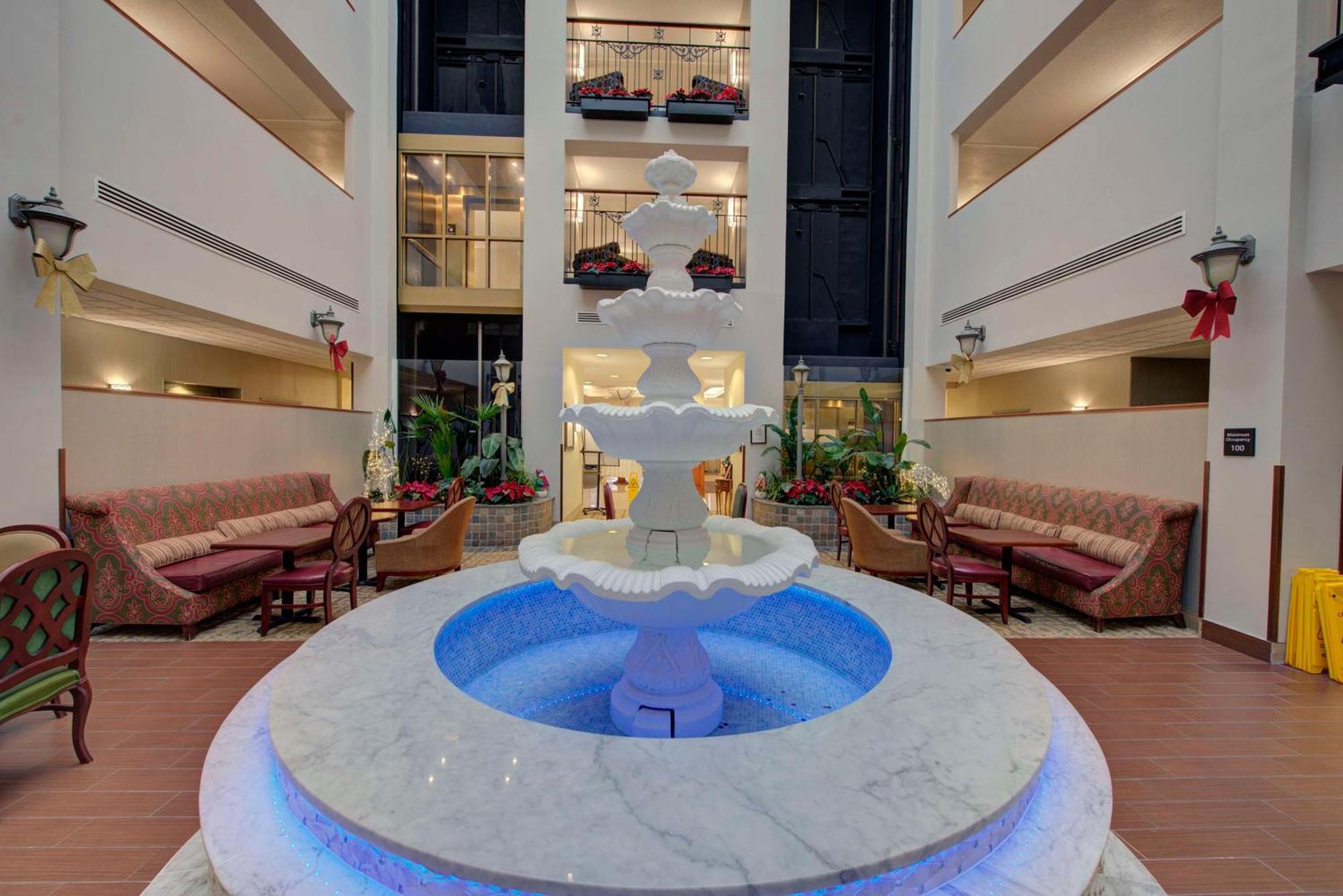 Hampton Inn & Suites By Hilton - Rockville Centre Exteriör bild