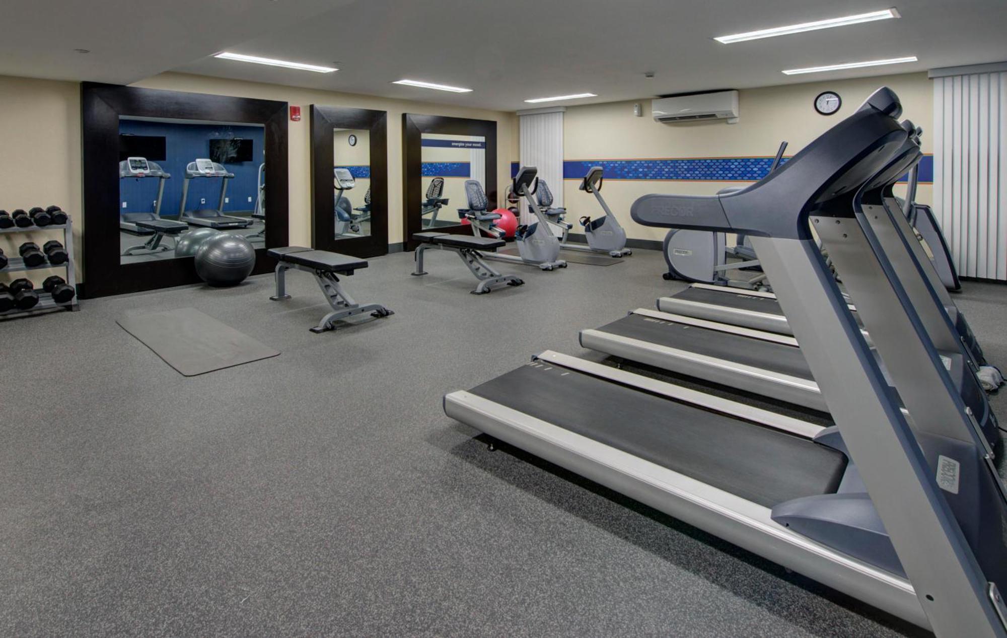 Hampton Inn & Suites By Hilton - Rockville Centre Exteriör bild