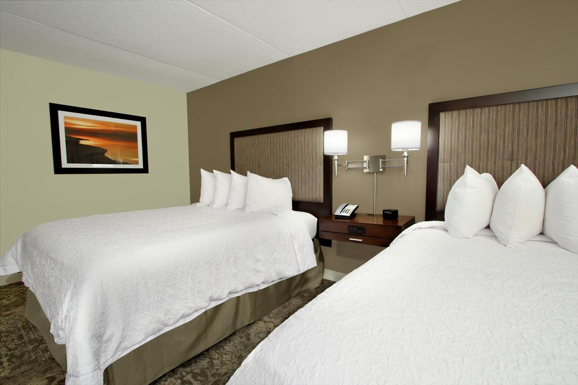 Hampton Inn & Suites By Hilton - Rockville Centre Exteriör bild