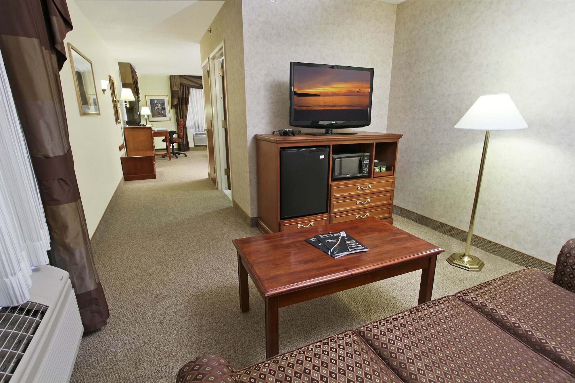 Hampton Inn & Suites By Hilton - Rockville Centre Exteriör bild