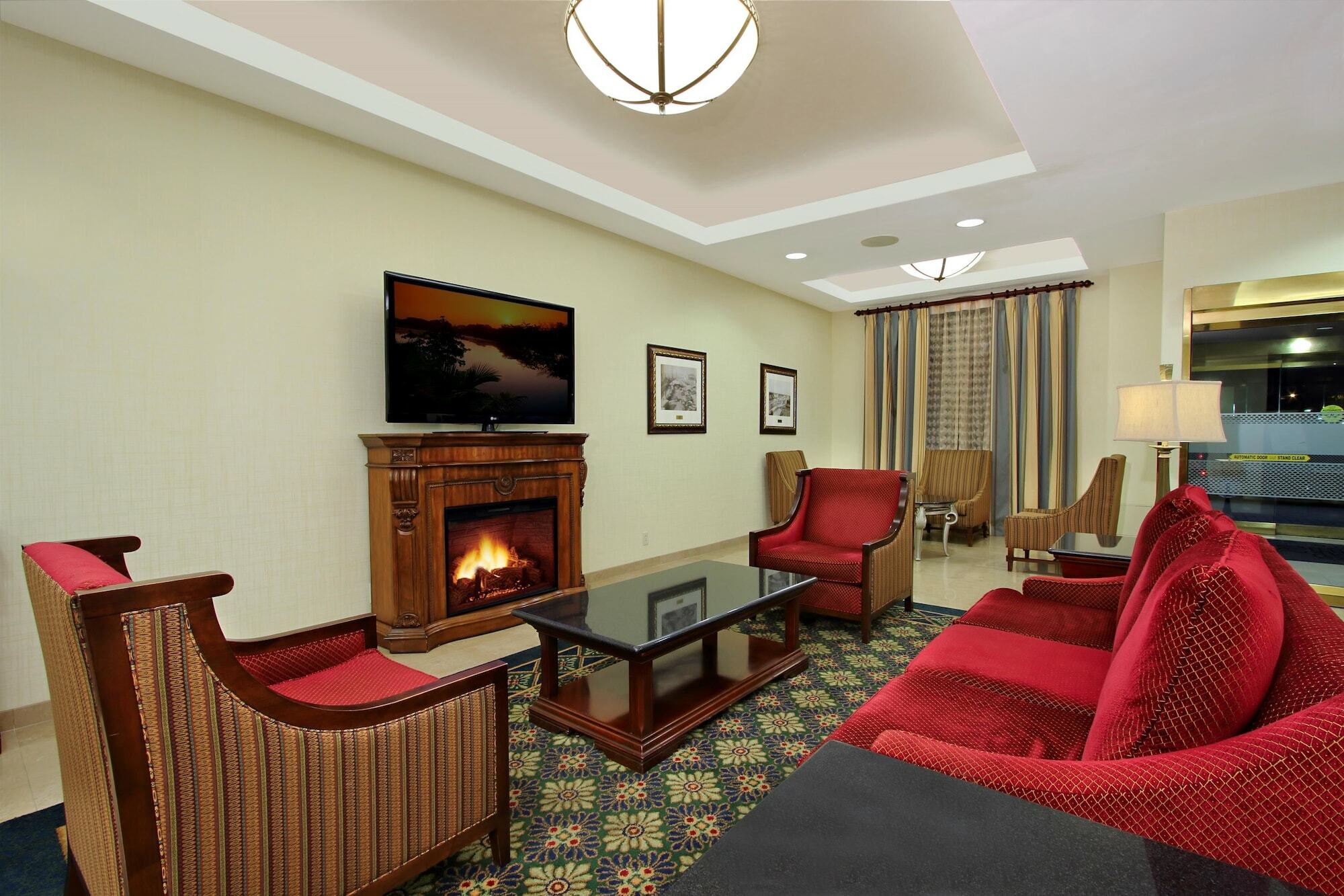 Hampton Inn & Suites By Hilton - Rockville Centre Exteriör bild